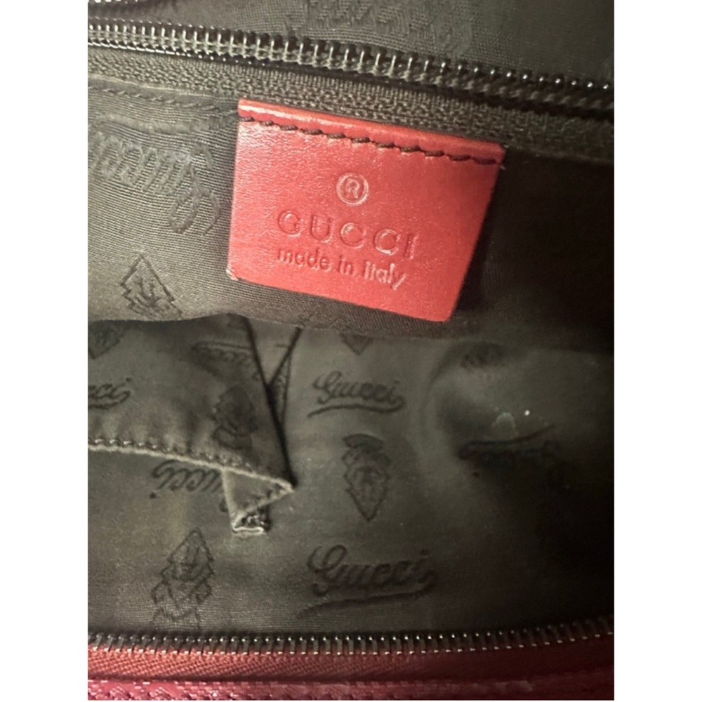 325. Red Gucci Tote Bag - Picture 2 of 16